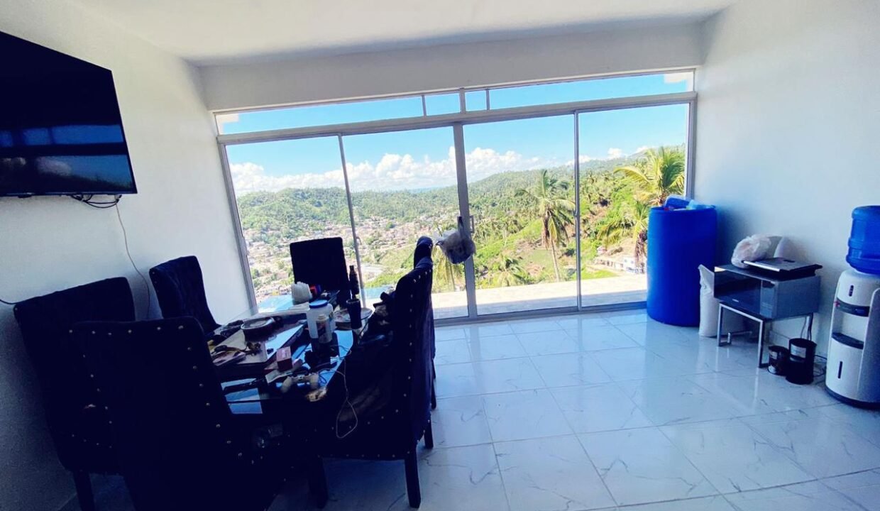 fe4a7a41-ff05-4f6c-a623-fabda16335f4