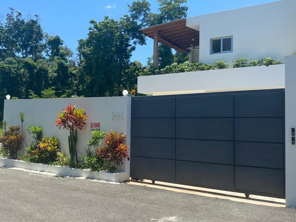 1b2a0842-fb78-4628-b0a8-a2096baa3da7