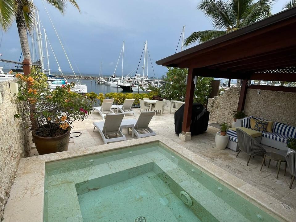 5dd8e380-60b2-4987-8985-af47c5cd3f4c