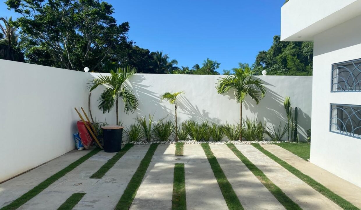 980f6dc4-59a8-4c6c-a221-c6ca17c9967c